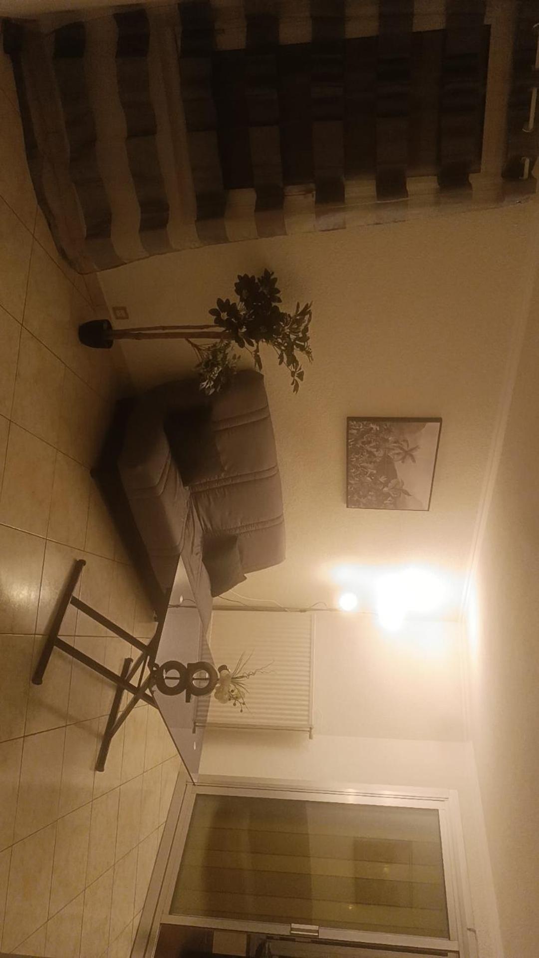 Spatieux T2 Avec Piscine * Fréjus